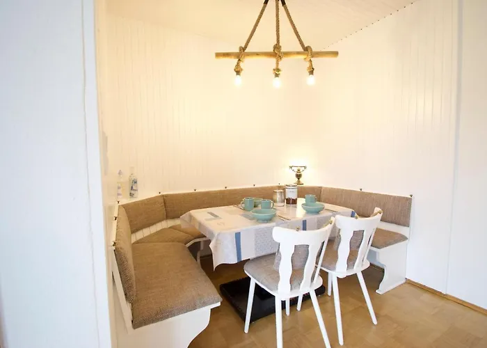 Kapitaens Kajuete 酒店 *